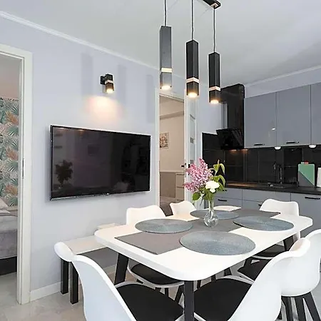 Aparthotel Prestige 4*