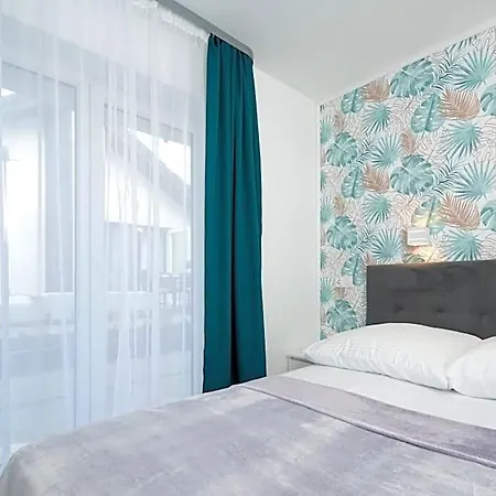 Aparthotel Prestige 4*